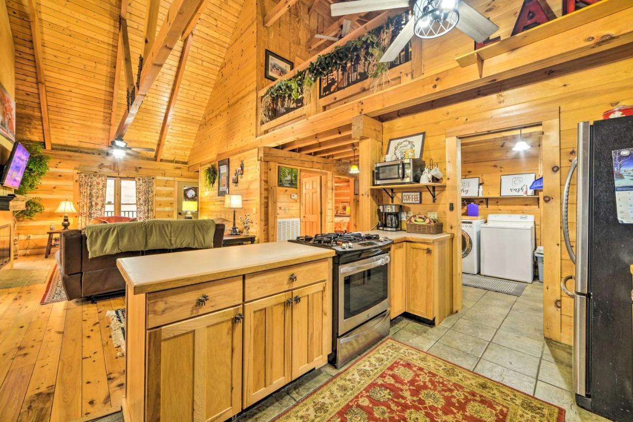 Quiet, Woodsy Retreat Deck And Kentucky Lake Access New Concord Esterno foto